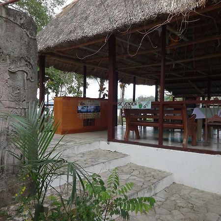 Hotel Santa Barbara Tikal Flores Luaran gambar